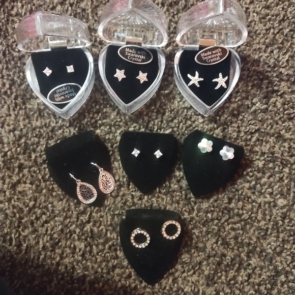 Swarovski Crystal Earrings NEW Winner Choice - Picture 2 of 13